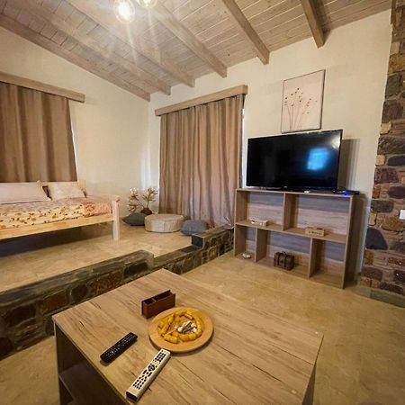 Kenny'S Villa Masticharion Exteriör bild