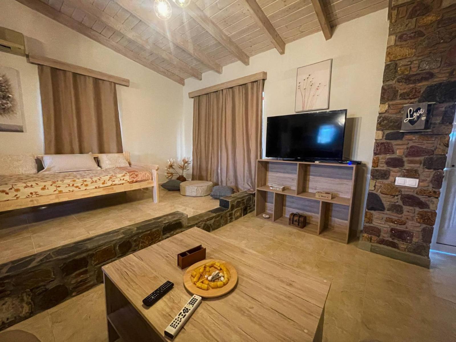 Kenny'S Villa Masticharion Exteriör bild