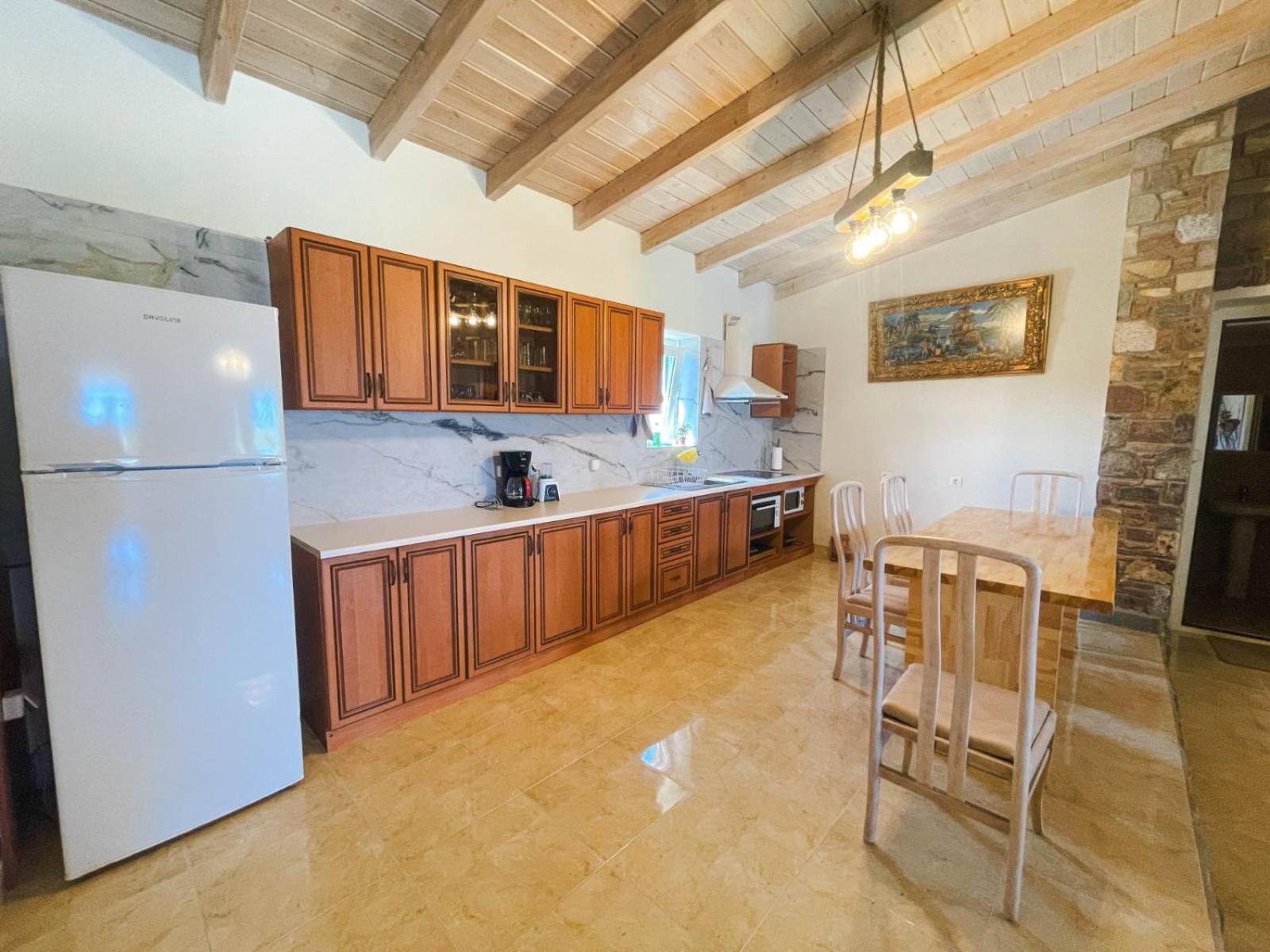 Kenny'S Villa Masticharion Exteriör bild