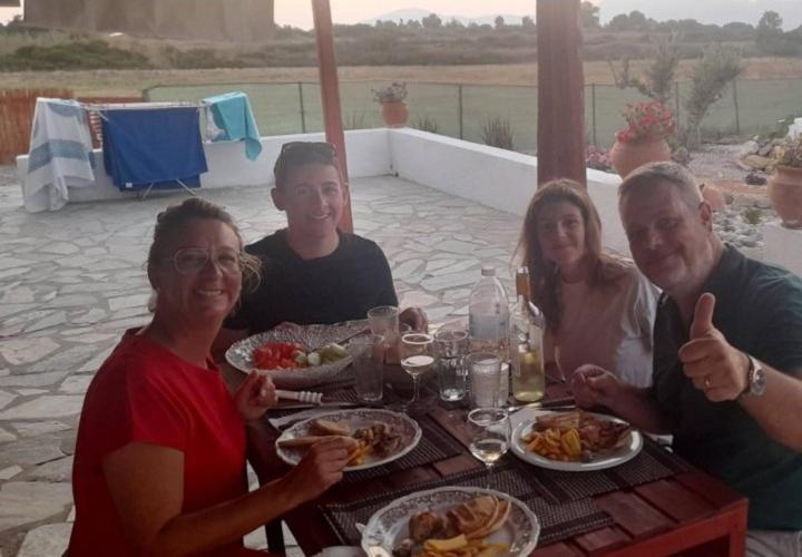 Kenny'S Villa Masticharion Exteriör bild